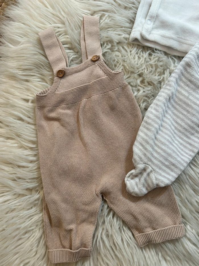 Bébé 👶🏻 Lot 2 ensembles mixtes taille 0/naissance - photo numéro 2