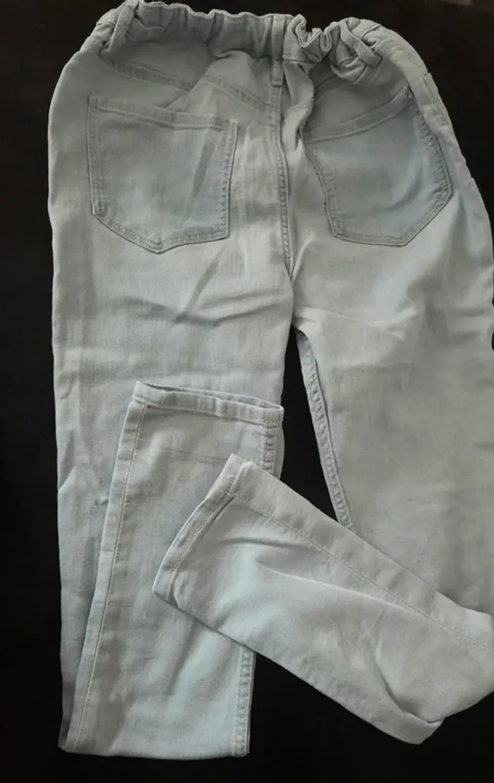 Jeans T.10 ans - photo numéro 2