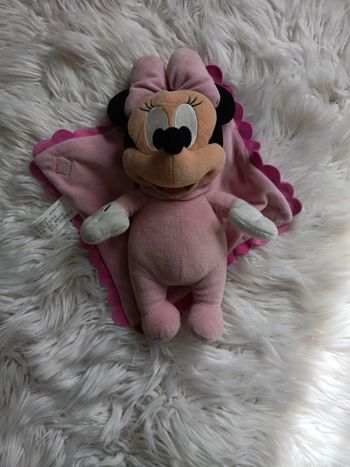 Peluche Minnie avec doudou
