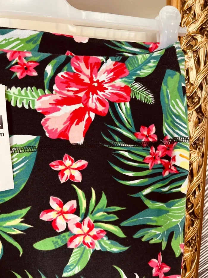 Taille S ~ 36 mini jupe extensible femme Mim noire verte et rose * fleurs * 🌺 - photo numéro 4