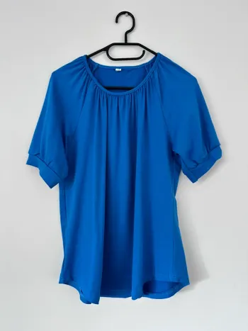 T-shirt bleu