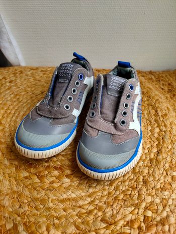 Chaussures Geox taille 28