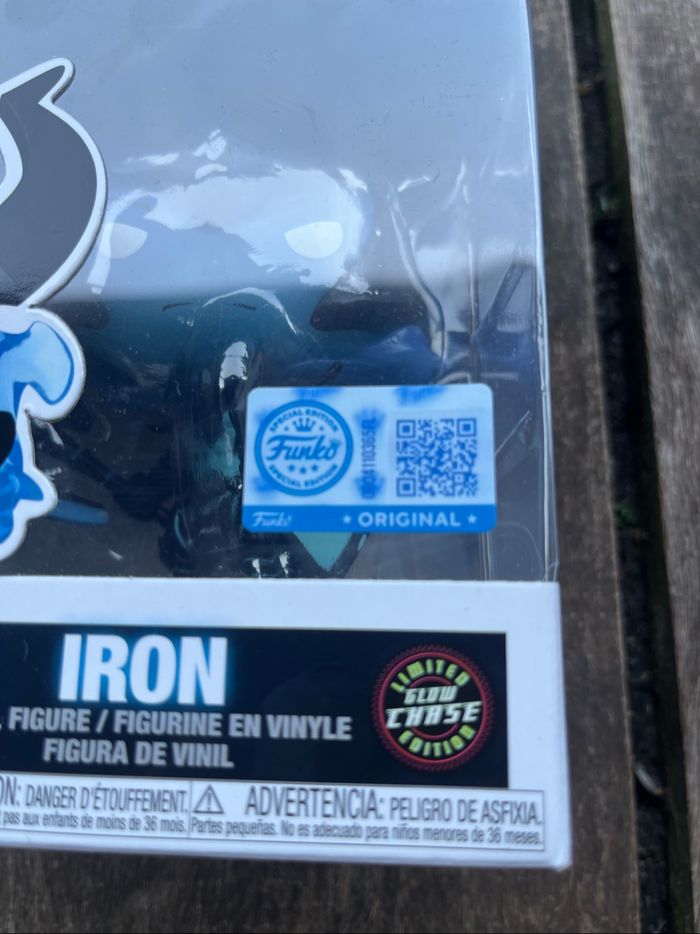 Funko Pop SOLO LEVELING - IRON #2021 Chase - Exclusive Edition - photo numéro 2