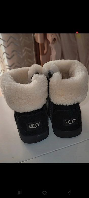 Bottes fourrure UGG bébé