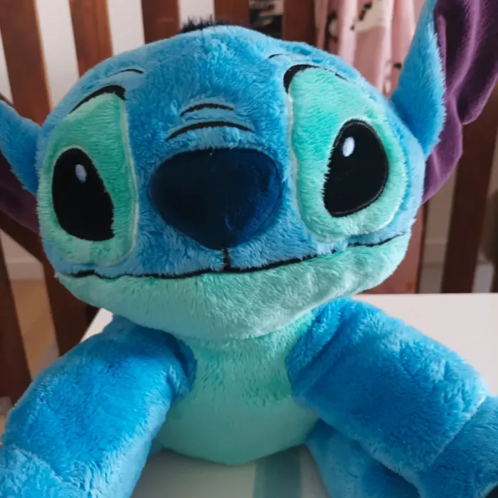 Peluche Stitch qui s'éclaire - photo numéro 3