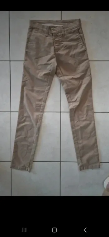 Chino beige carhartt beige taille xs Très bon état