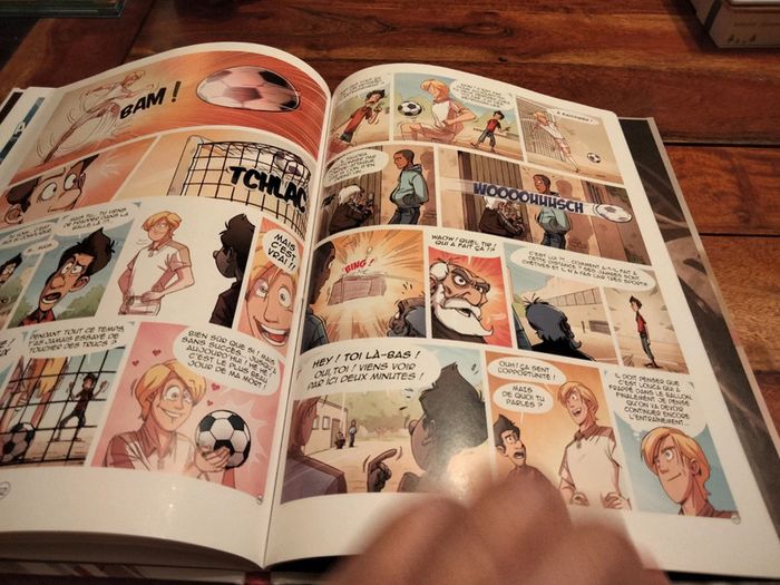 BD louca Tome 1 coup d'envoi Dupuis - photo numéro 6