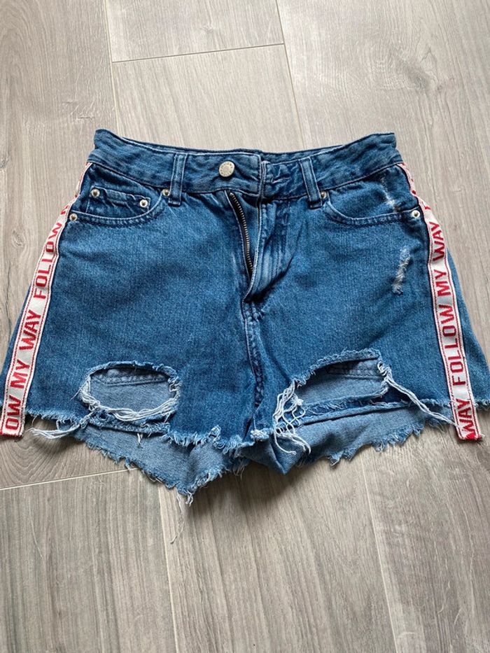 Short jeans
