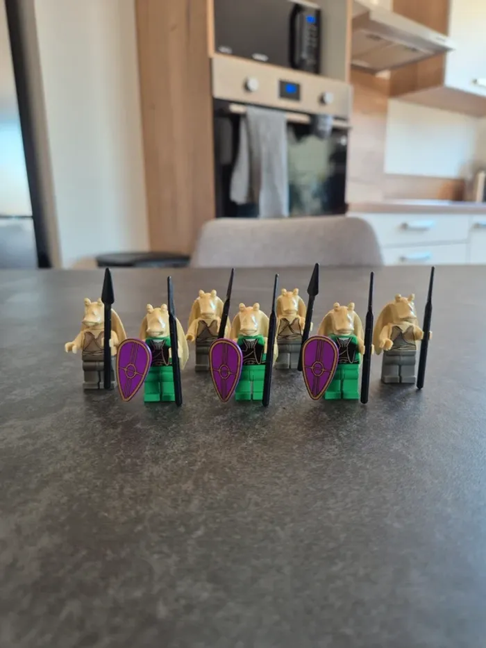Figurines lego 7 gungans issu du set 7115 star wars