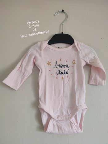 Body 3 mois fille