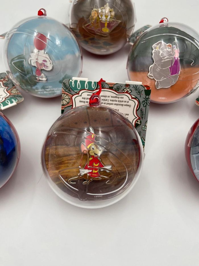 Lot de 6 coffrets cadeaux mystère et pin’s Disney édition limitée – Boule Disney / Ornements - photo numéro 3