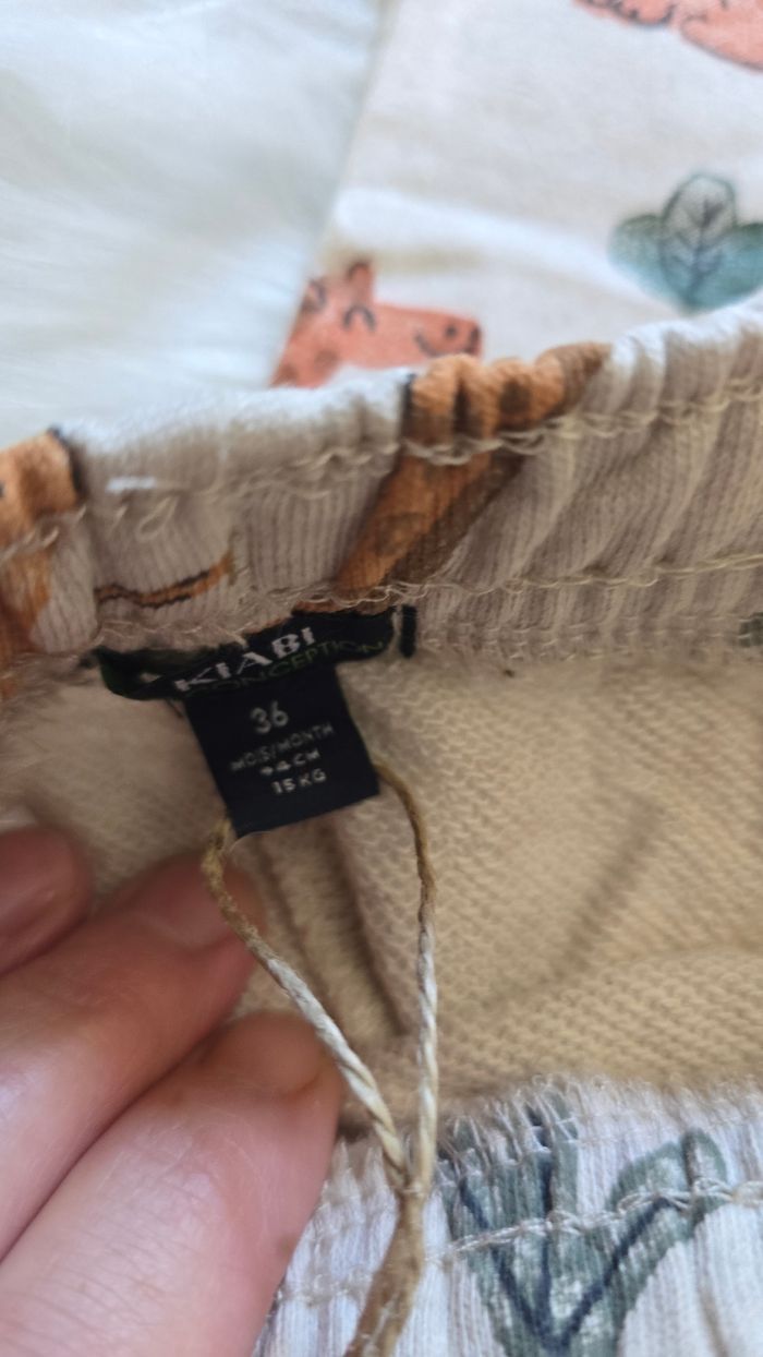 NEUFS(non portés) 🏷🏷💙💙 😍superbe ensemble printemps/ete teeshirt mc ,pantalon jogging 36 mois garçon (94cm)💙💙😍 - photo numéro 5