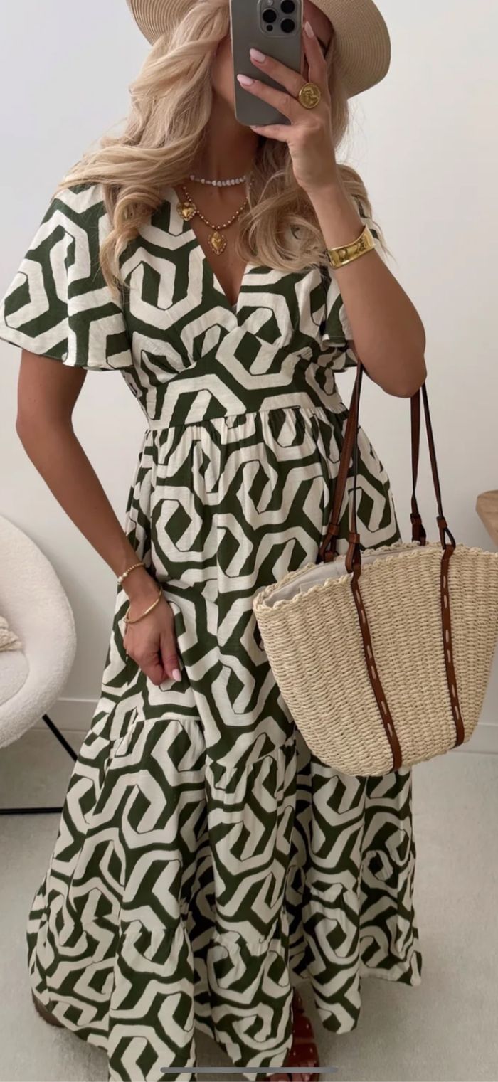 Robe kaki