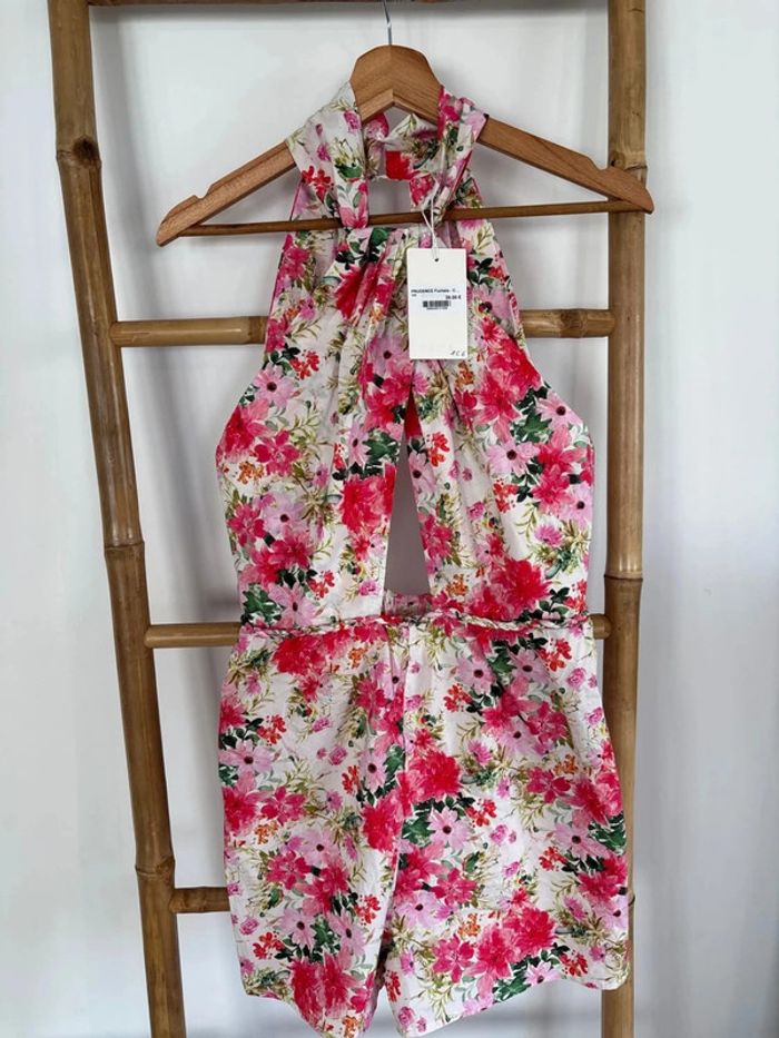 Jolie Combi short à fleurs rose et blanche Kilky taille S/M neuve avec étiquette - photo numéro 5