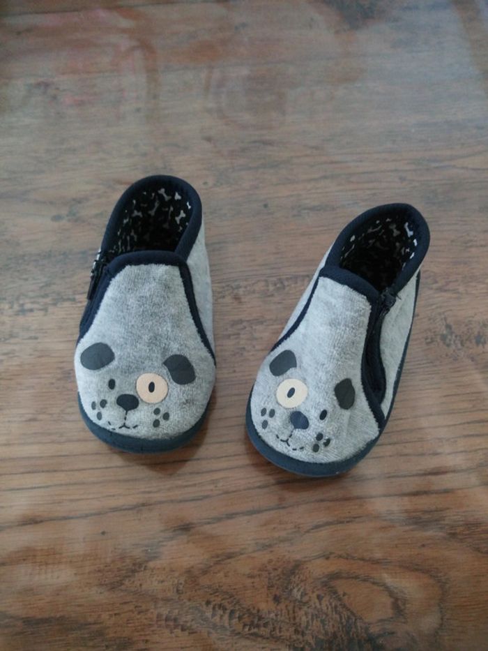 Chaussons chien