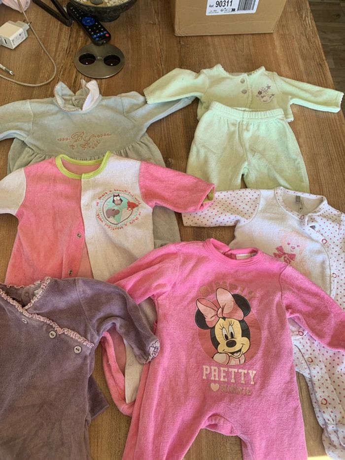 Lot 6 pyjamas velours fille 1 mois
