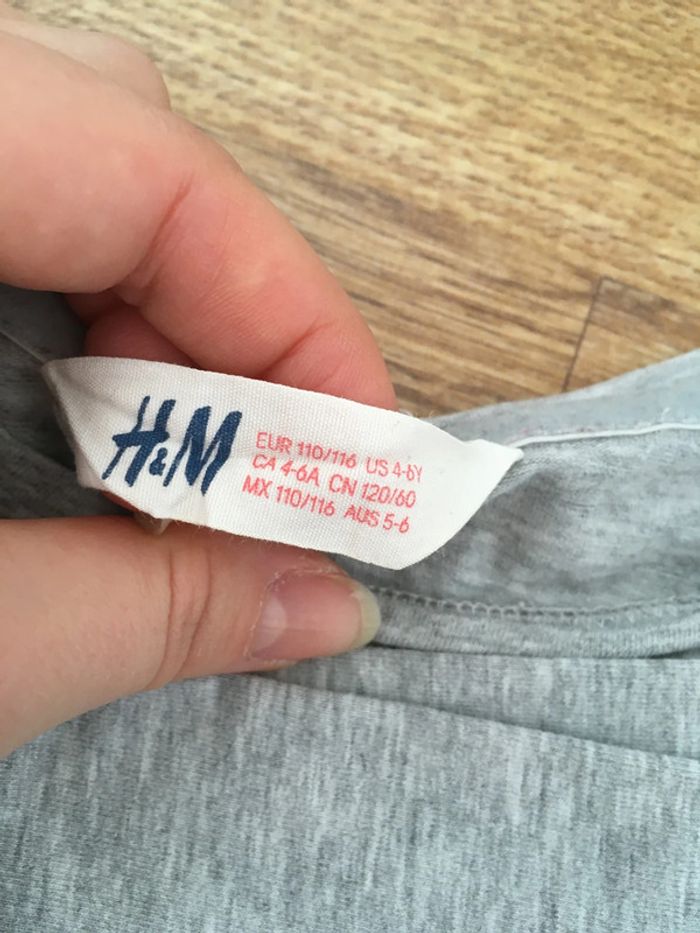 T-shirt manches longues (taille 110-116). - photo numéro 6