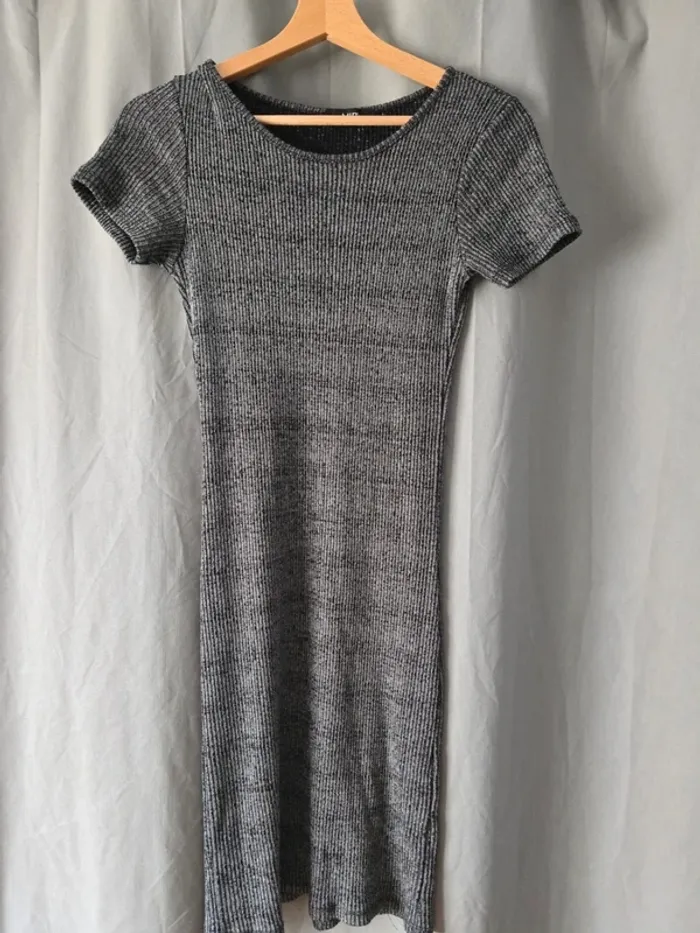 Robe grise extensible - photo numéro 3