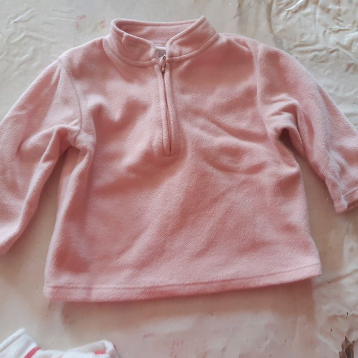 2 Pulls 9 mois - photo numéro 2