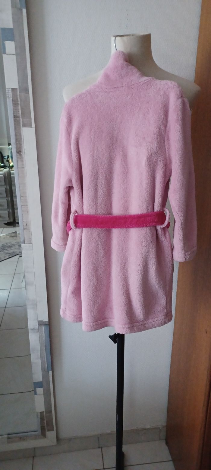 Très beau peignoir tout doux fille T 6 ans - photo numéro 5