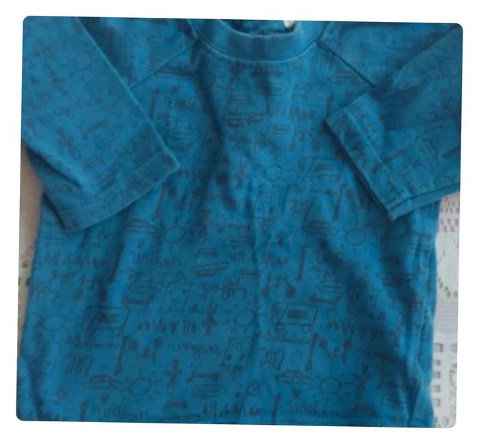Tee-shirt bleu imprimé graphique, en très bon état, taille 3 mois - photo numéro 2