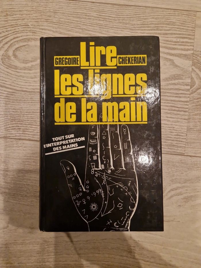 Lire les lignes de la main de Grégoire Chekerian