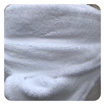 Micro éponge de bambou blanc