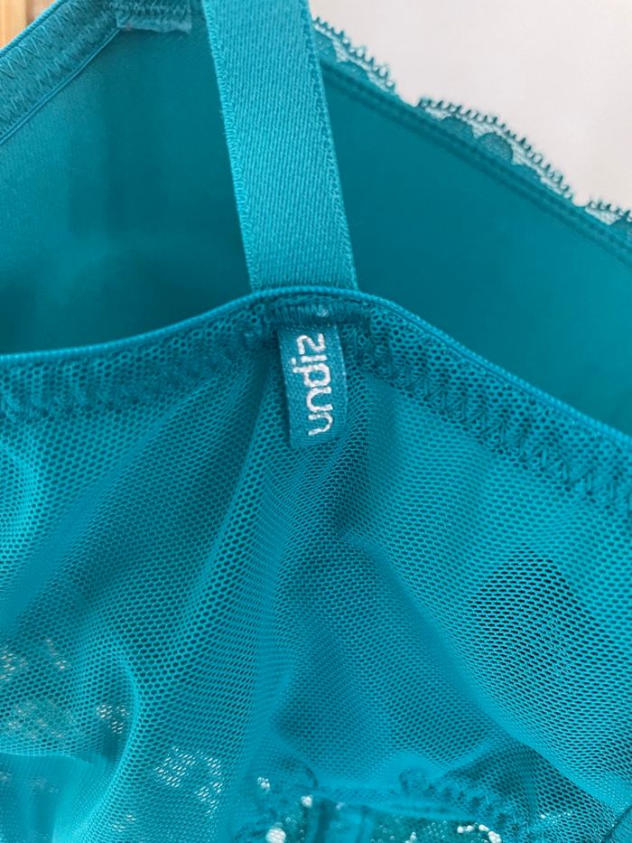 Soutiens-gorges bleu - photo numéro 5