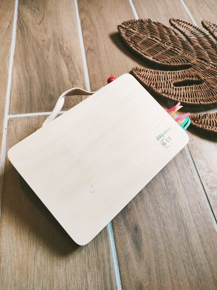 🚘Valisette Planche panneau d'activités busy board en bois marque Lilliputiens - photo numéro 4