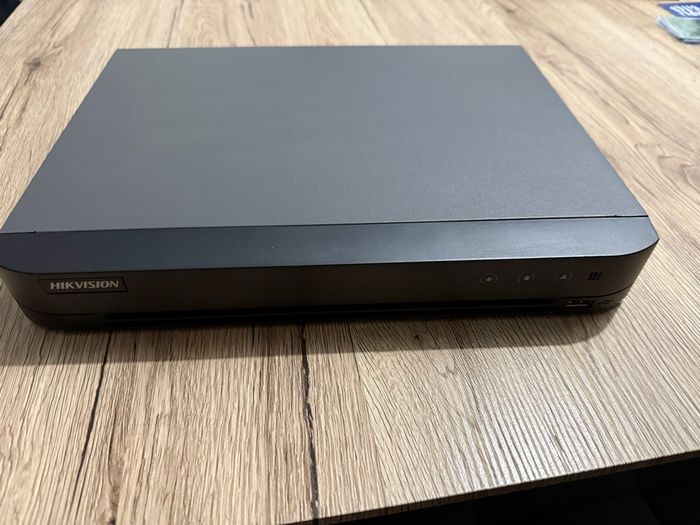 XVR 4 voix + Disque dur 2To