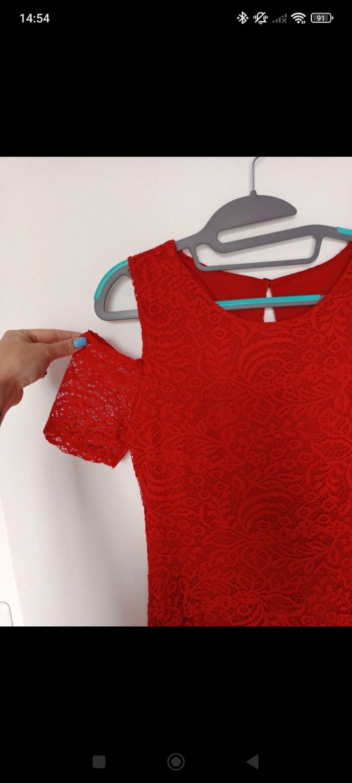 Robe en dentelle - photo numéro 3