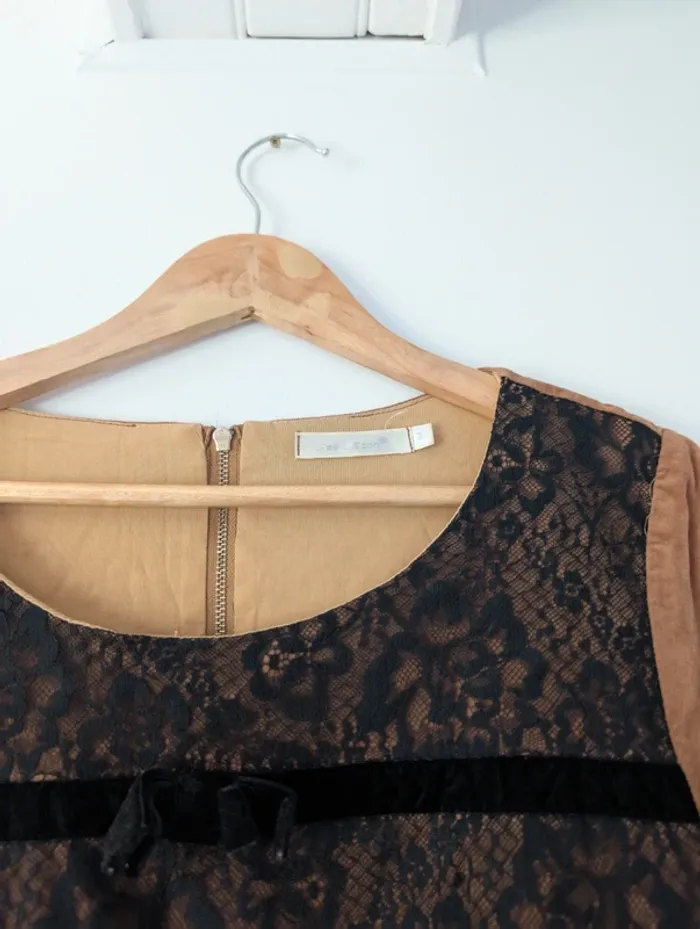 Robe en simili daim marron avec dentelle automne See U Soon Taille 38 - photo numéro 6