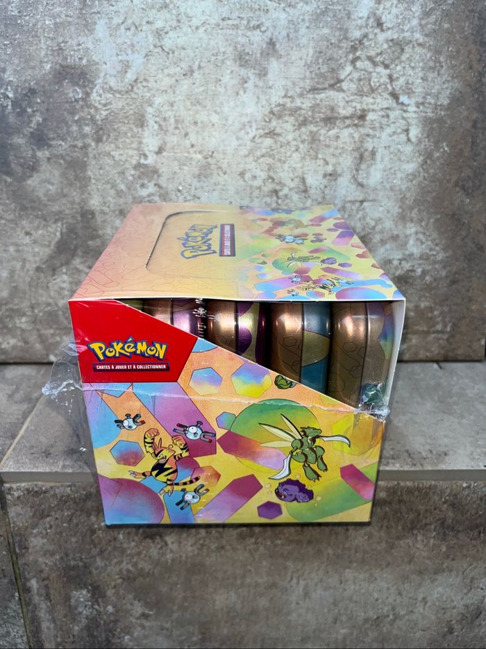Display Pokémon mini tin 151 - photo numéro 3