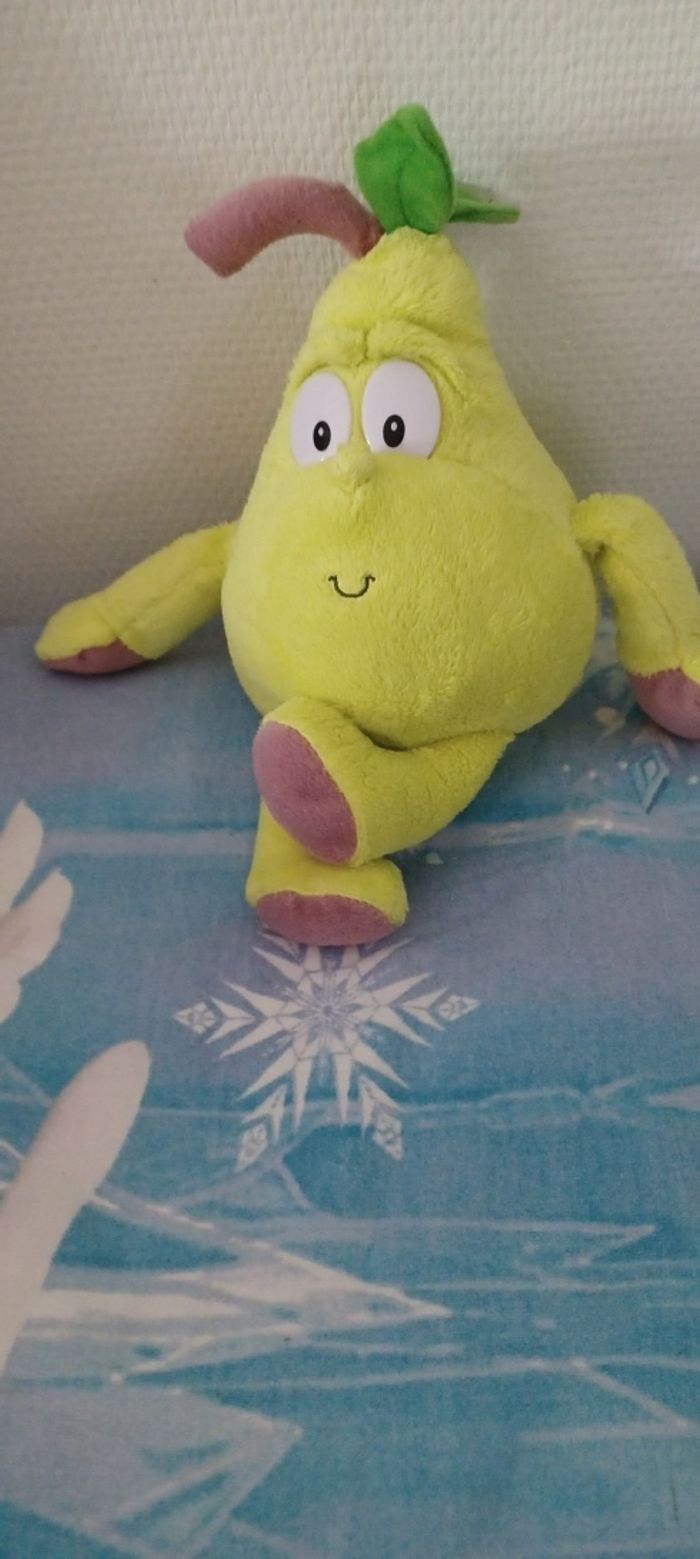 Très jolie petite peluche fruits poire 🍐
