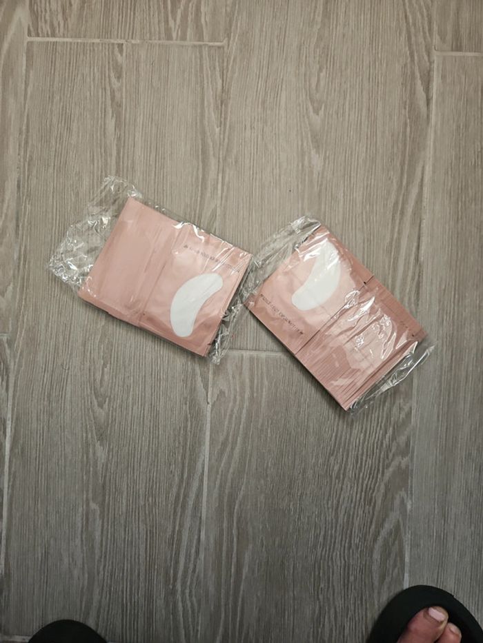 Lot 100 paires patchs yeux pour extensions de cils neuf