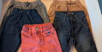 Lot 5 pantalons 24 mois Kiabi sergent major