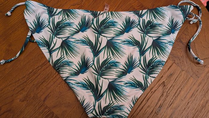 Lot 2 bas de maillot Etam/Ardene 2XL - photo numéro 7