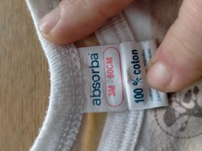 Body 3 mois 60 cm - photo numéro 2