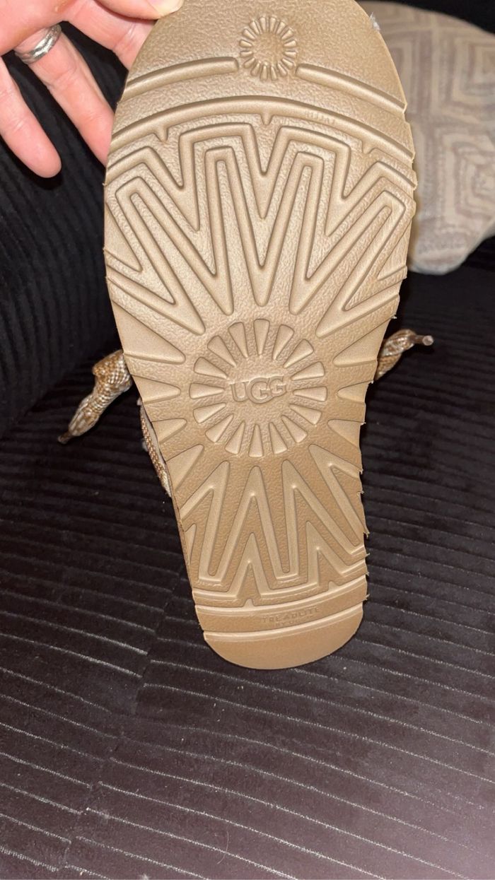 Chaussures UGG MOUMOUTE - photo numéro 4