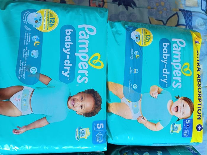 Lot de 4 paquets de couches pampers baby dry taille 5 - photo numéro 2