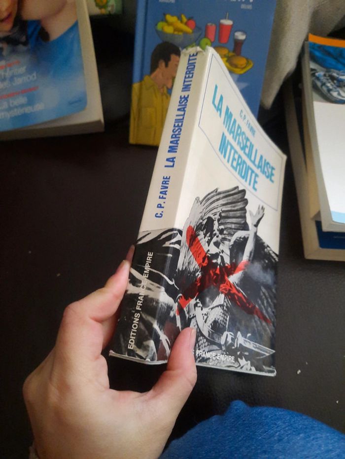 Livre la marseillaise interdite - photo numéro 2