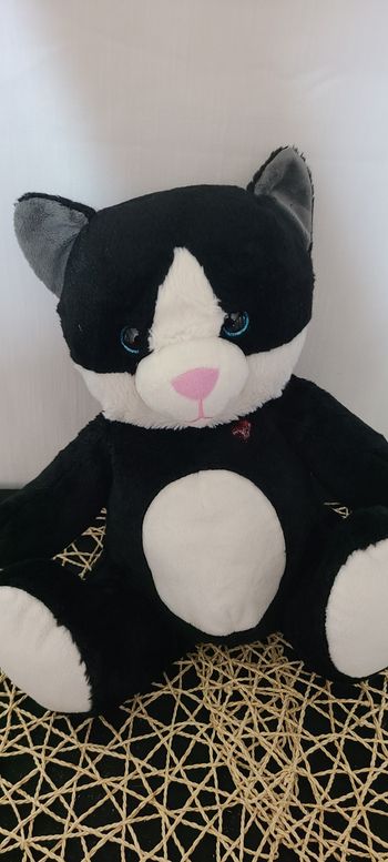 Chat Cloud Pets assis 35 cm, objet de collection