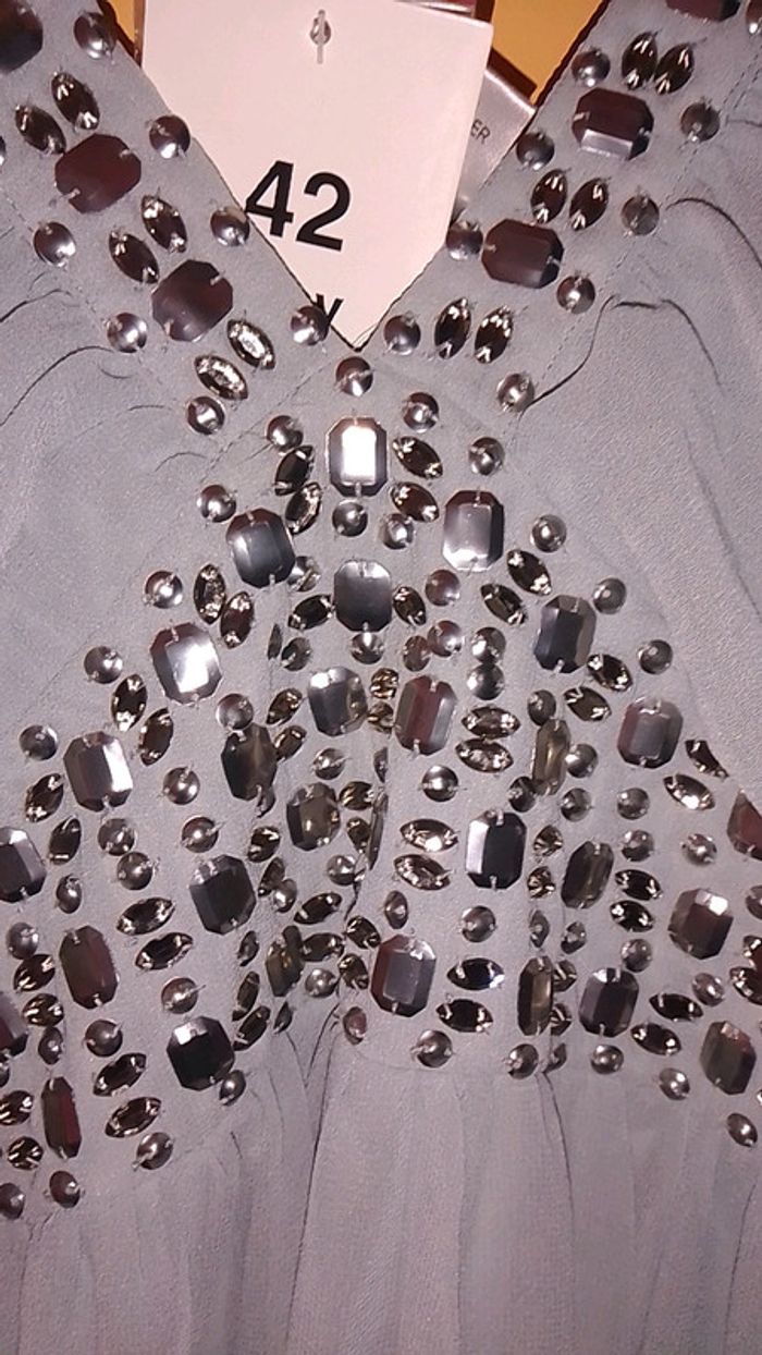 Robe taille 42 3 suisses neuf - photo numéro 3