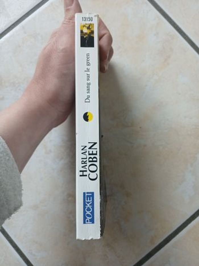 Du sang sur le Green de Harlan Coben chez Pocket - photo numéro 3