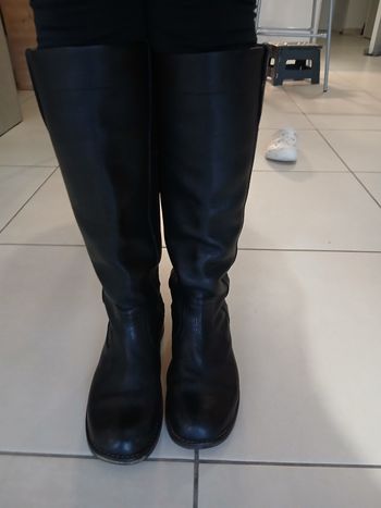 Bottes noires en cuir 