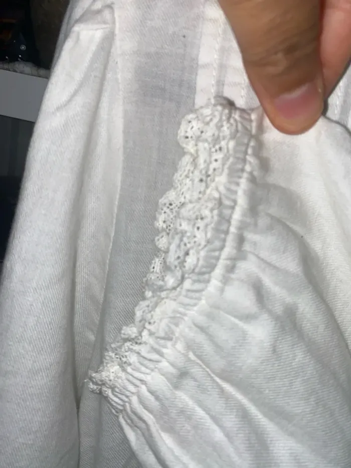 Chemise brodée col v Taille L - photo numéro 9