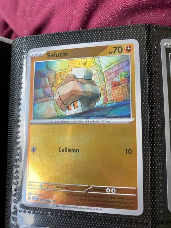 Carte Pokémon holographique neuf