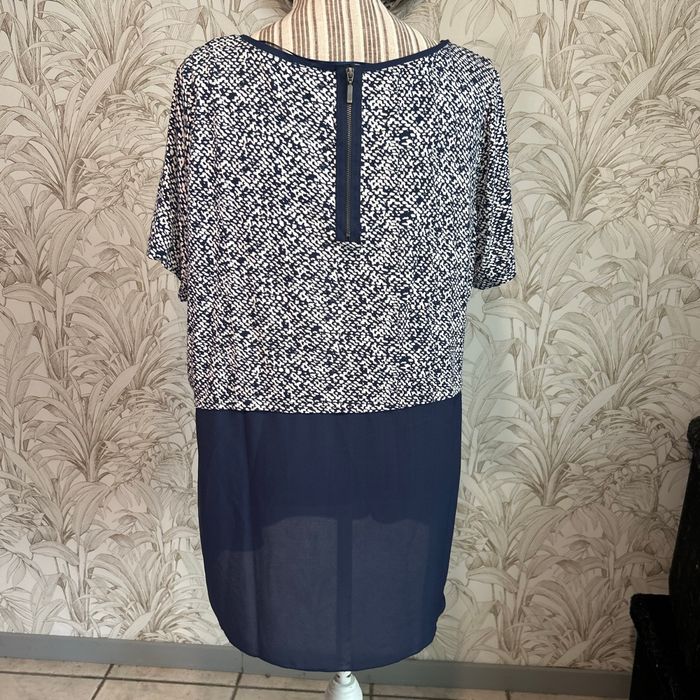 Tes shirt bleu motif - photo numéro 2