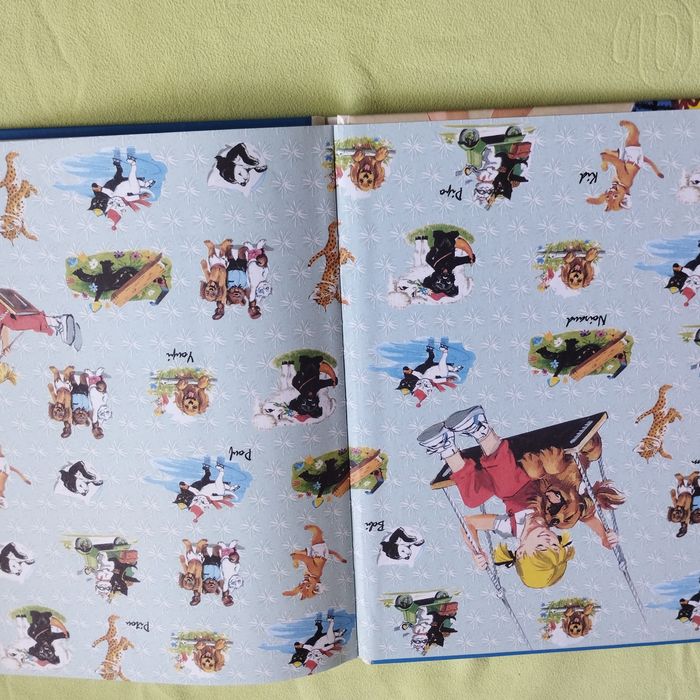 Livre enfant Caroline et ses amis - photo numéro 2