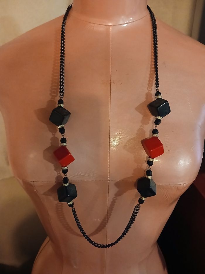 Collier fantaisie rouge et noir Scherrer - photo numéro 1